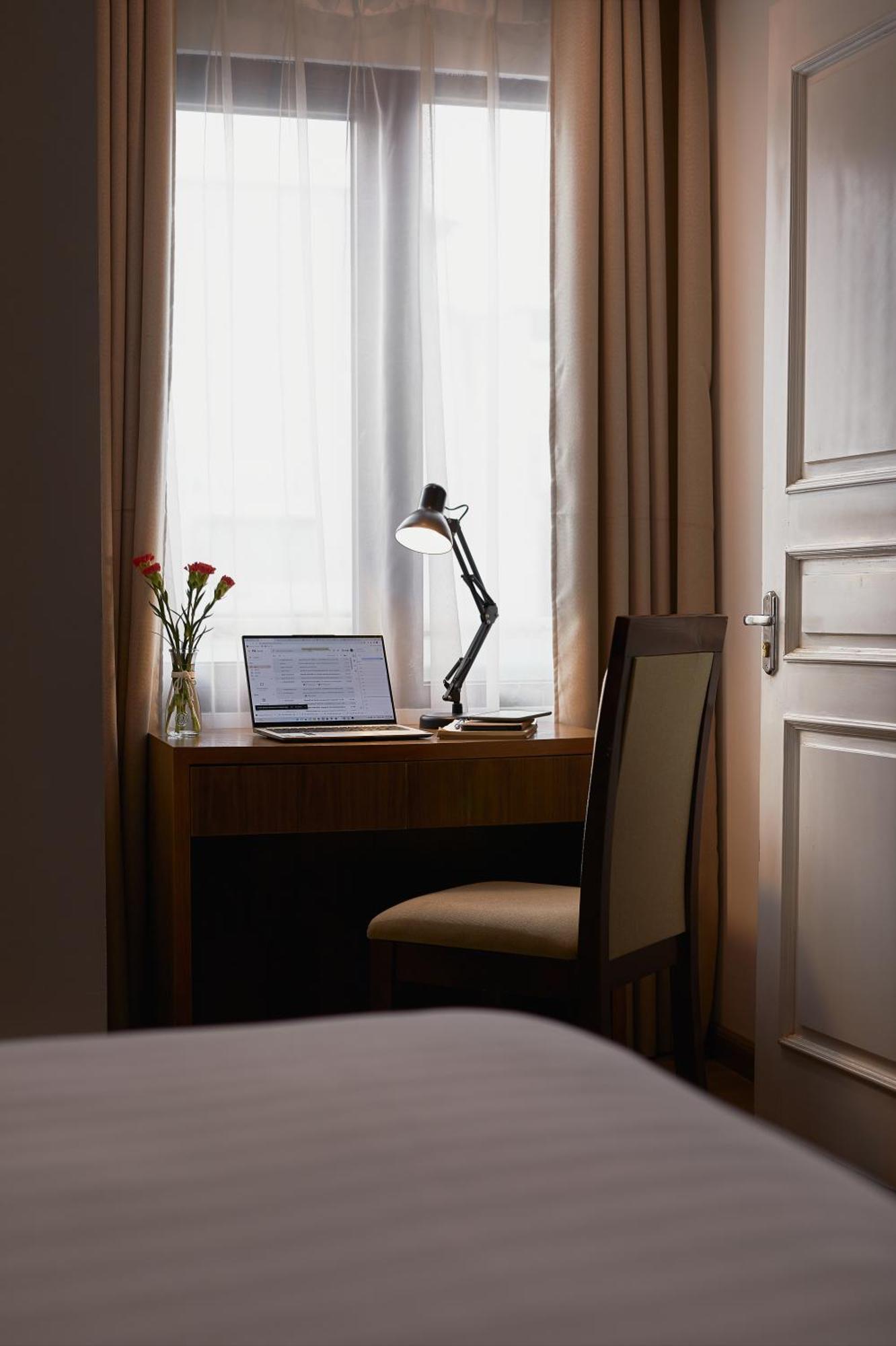 The Bloom Classic - Hotel And Bistro Ανόι Εξωτερικό φωτογραφία